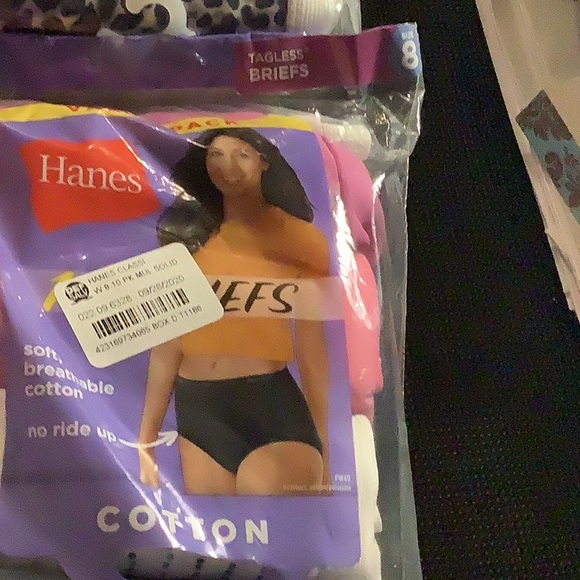 Hanes two 10-pack. Women’s briefs - Picture 2 of 3